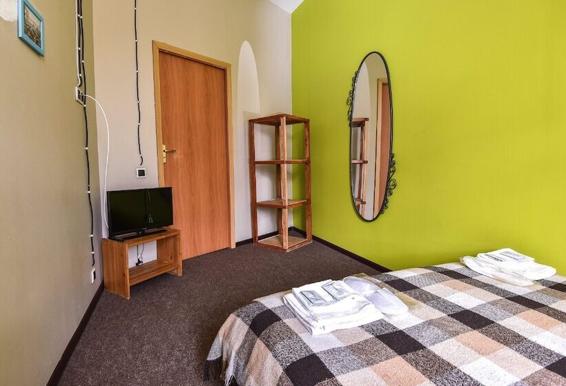 ホテル Mir Na Nevskom