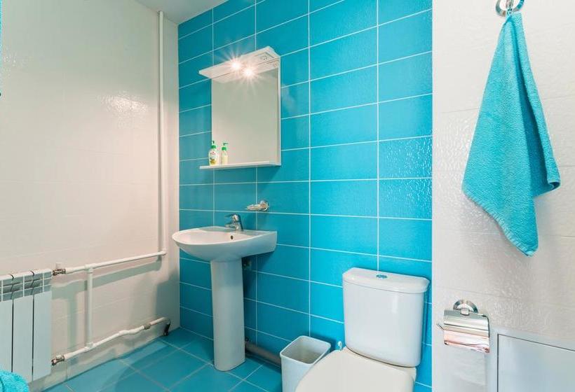 ホテル Tri Zvezdy