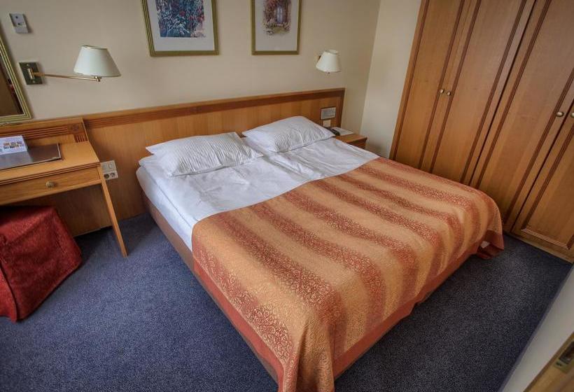 هتل Tygyn Darkhan