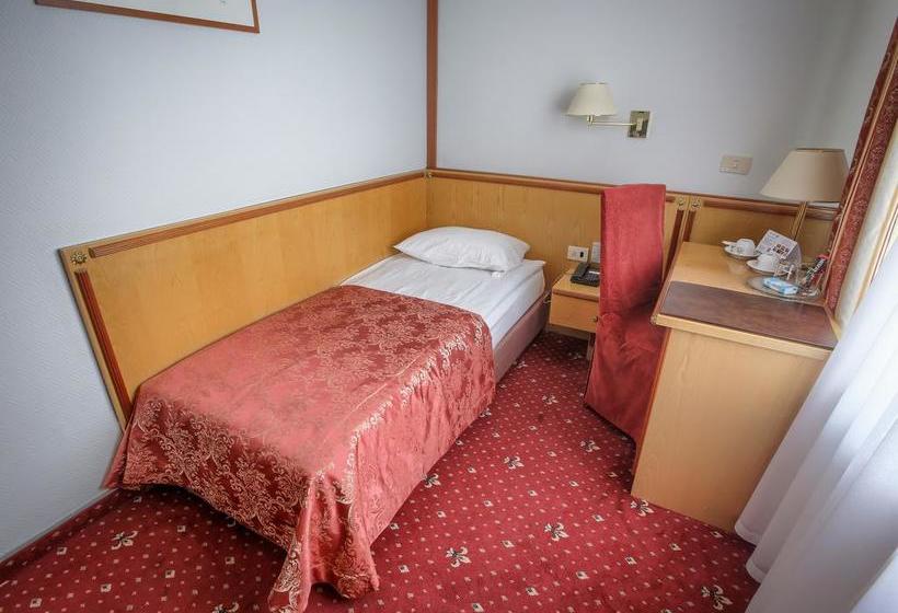 هتل Tygyn Darkhan