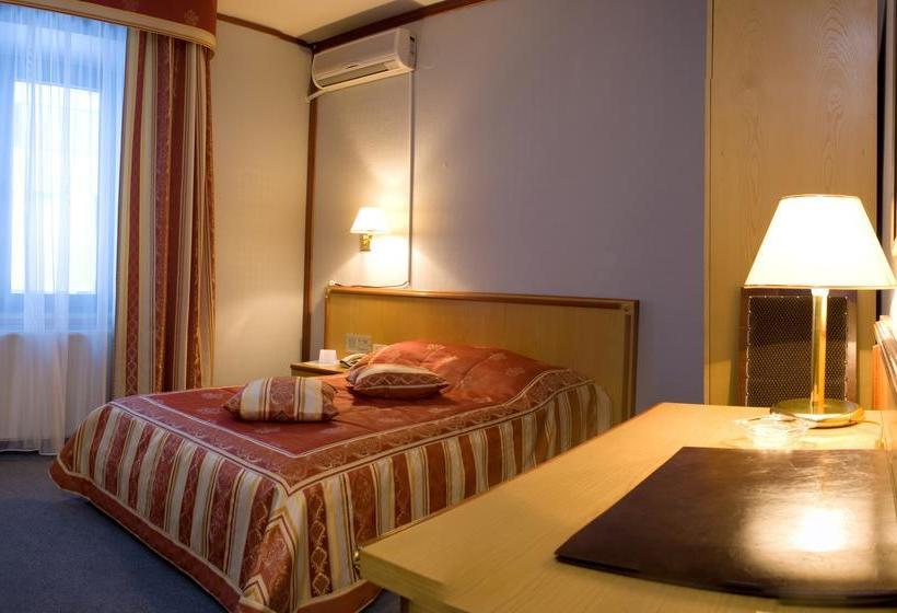 هتل Tygyn Darkhan