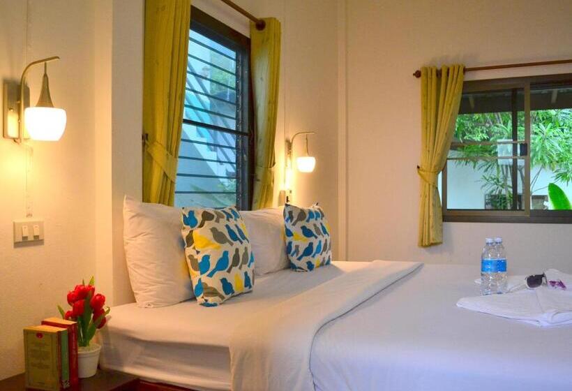 Общежитие Wandee Bed & Breakfast