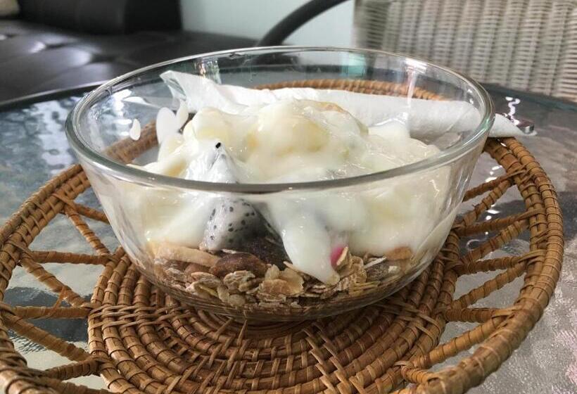 Общежитие Wandee Bed & Breakfast