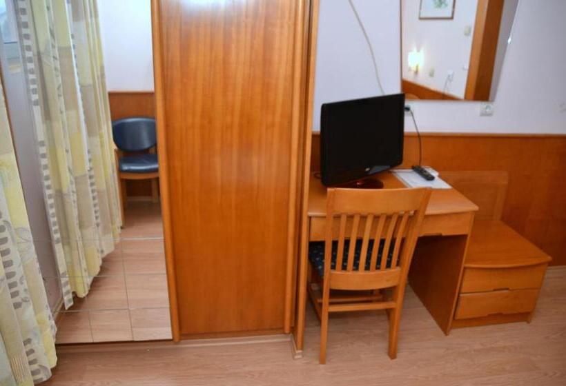 مُتل Garni Hotel Lake