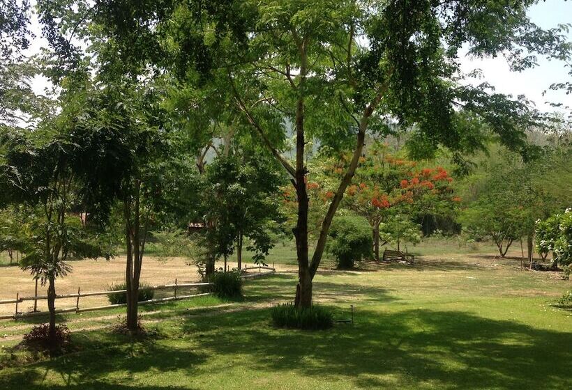 리조트 Pai River Corner