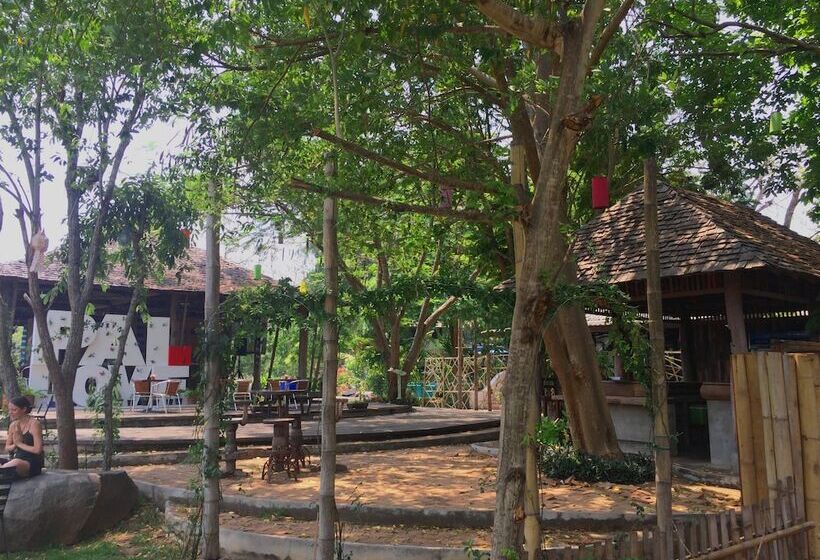 리조트 Pai River Corner