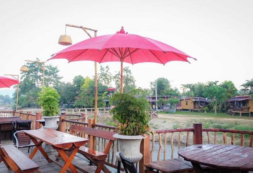 리조트 Pai River Corner