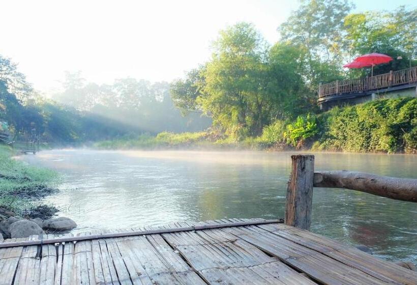 리조트 Pai River Corner