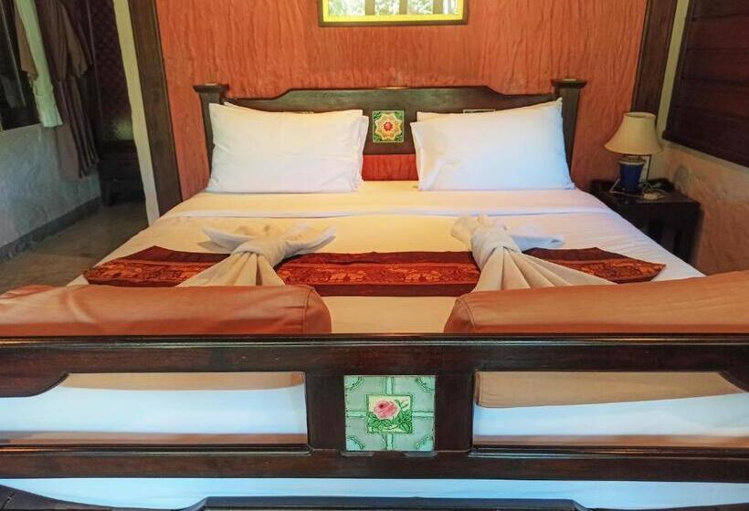 리조트 Pai River Corner