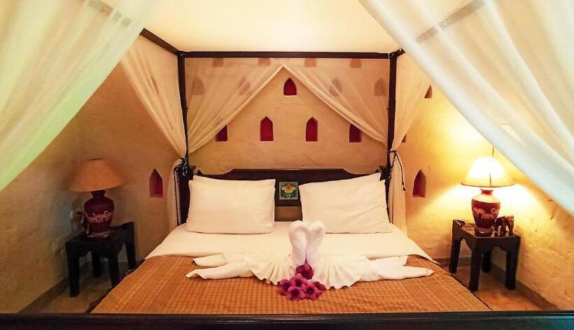 리조트 Pai River Corner