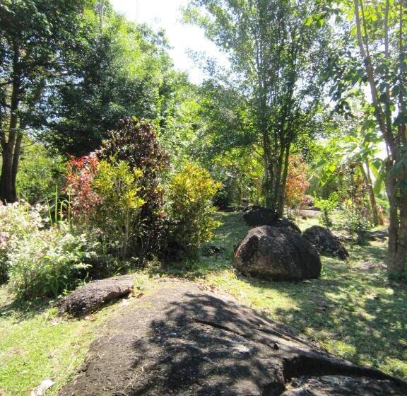 Phanom Bencha Mountain Resort