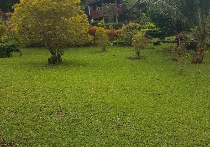 Phanom Bencha Mountain Resort