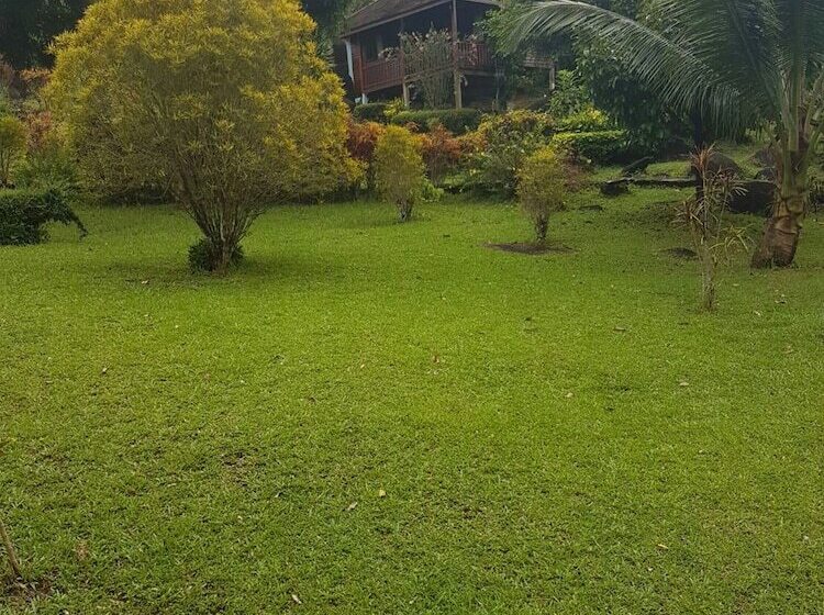 Phanom Bencha Mountain Resort