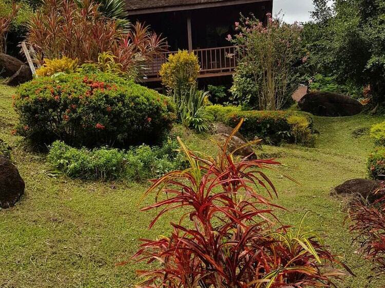 Phanom Bencha Mountain Resort