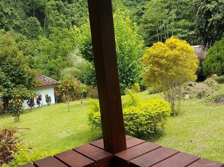 Phanom Bencha Mountain Resort