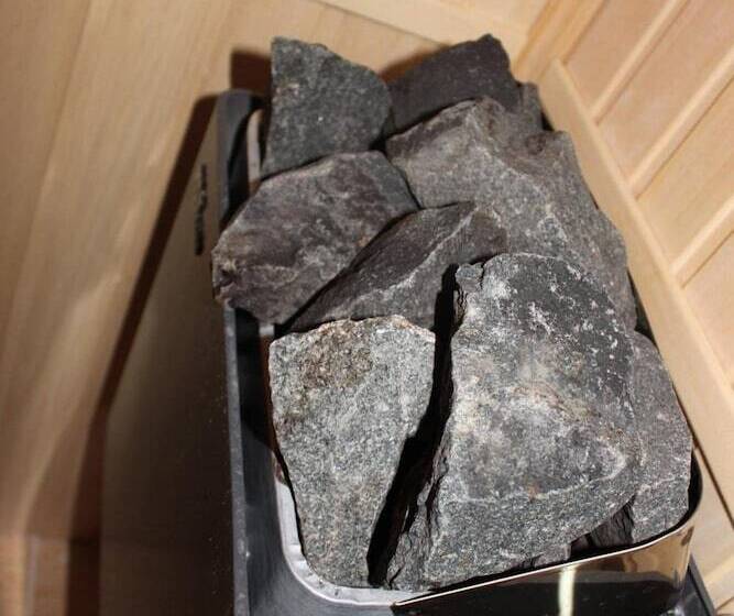 Regina Hotel On Universitetskaya