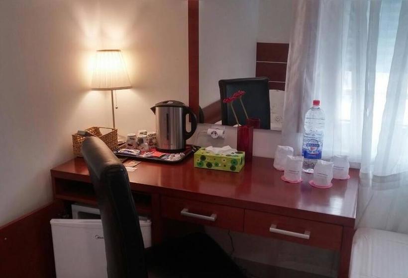 اقامتگاه Guesthouse Villa Inn