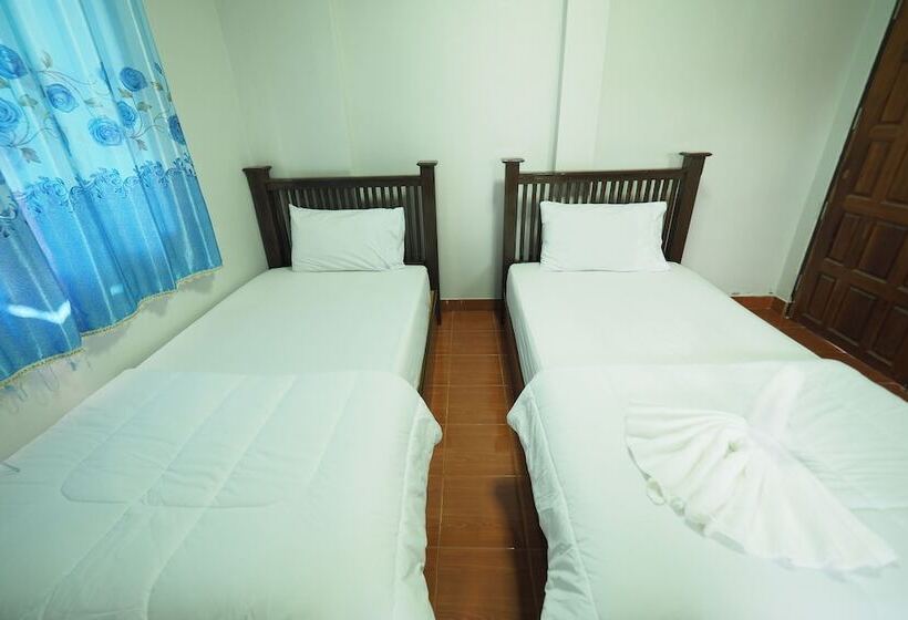 منتجع Chuan Chom Guesthouse