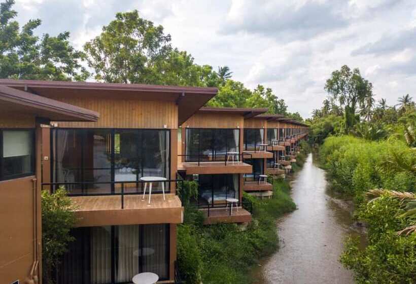 Курорт The Grace Amphawa