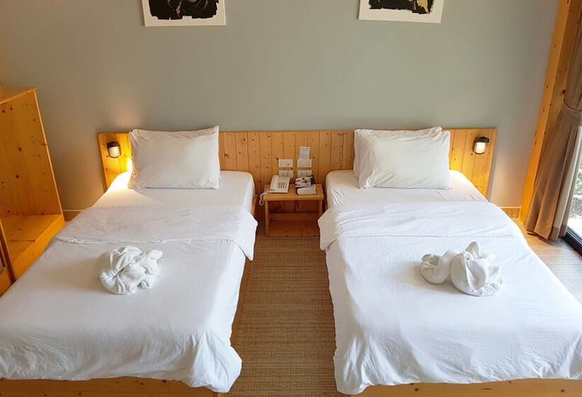 Курорт The Grace Amphawa