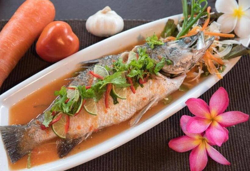 리조트 The Privilege Hotel Ezra Beach Villas