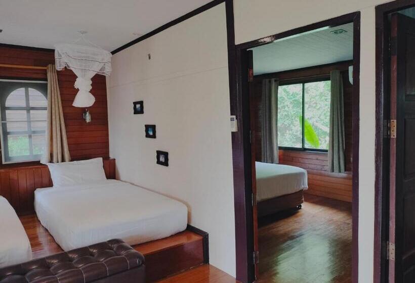 Suntisook Resort