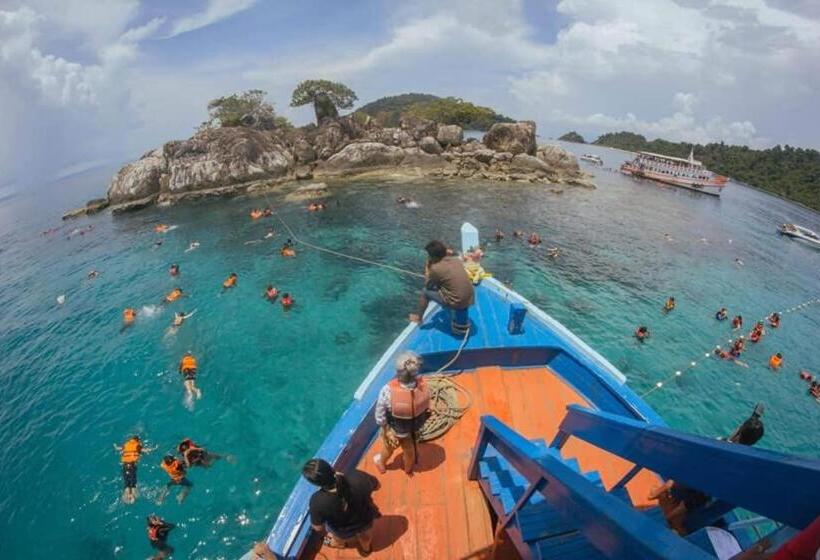 The Cinnamon Art Resort And Spa