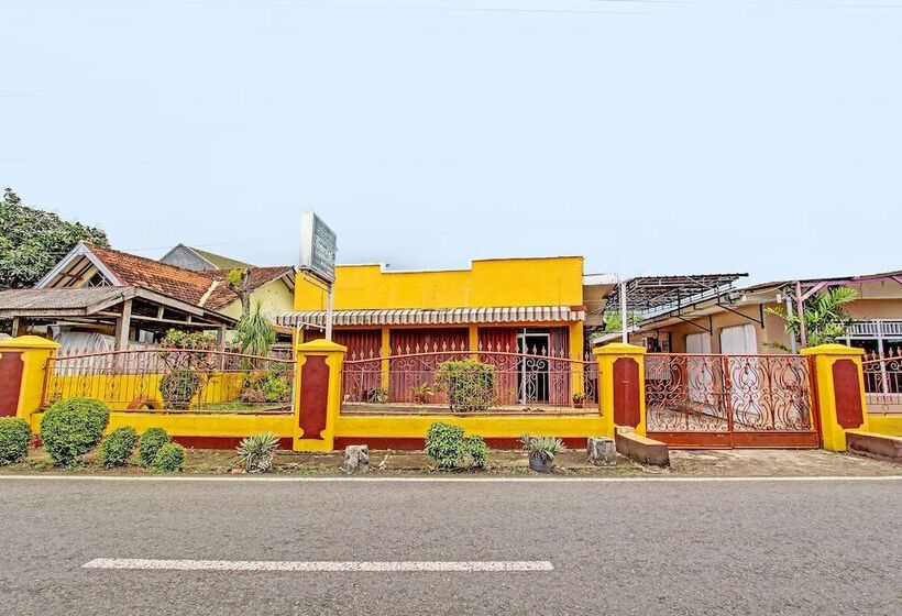 هتل Spot On 92018 Homestay Akbar Aufa Syariah