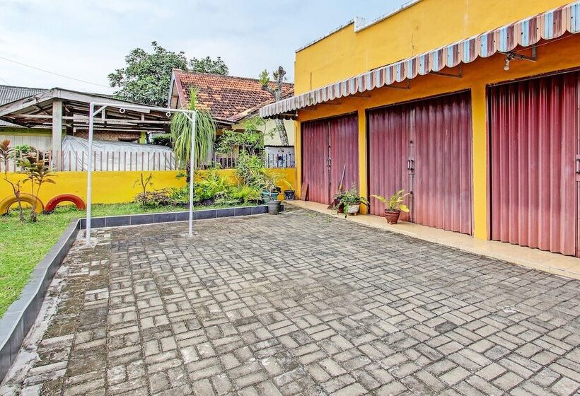 هتل Spot On 92018 Homestay Akbar Aufa Syariah