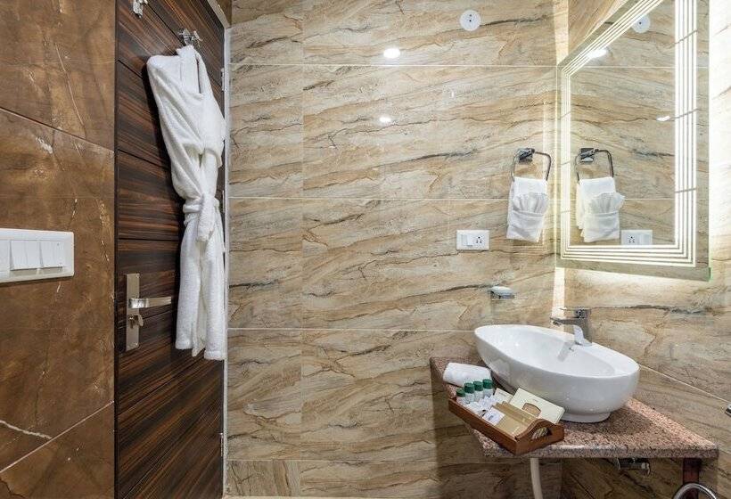 Queen Himya Resort By Dls Hotels