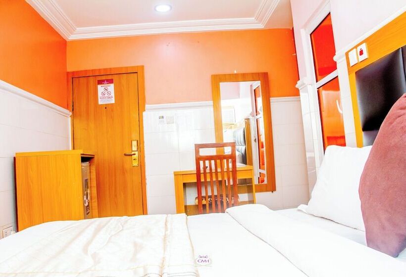 هتل Castle Majestic