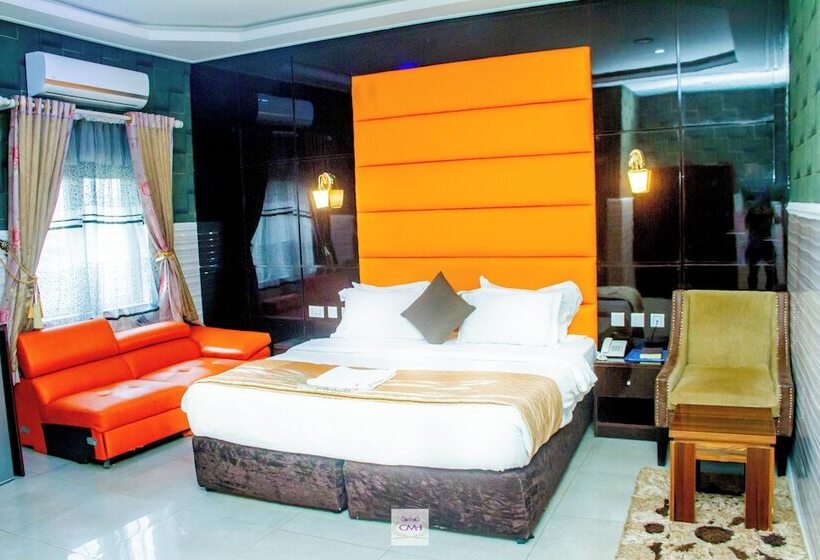 هتل Castle Majestic