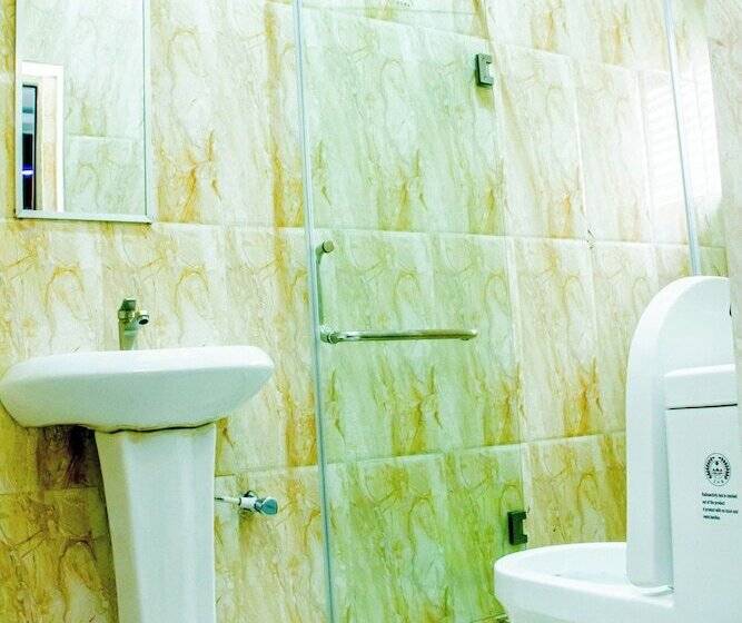 هتل Castle Majestic