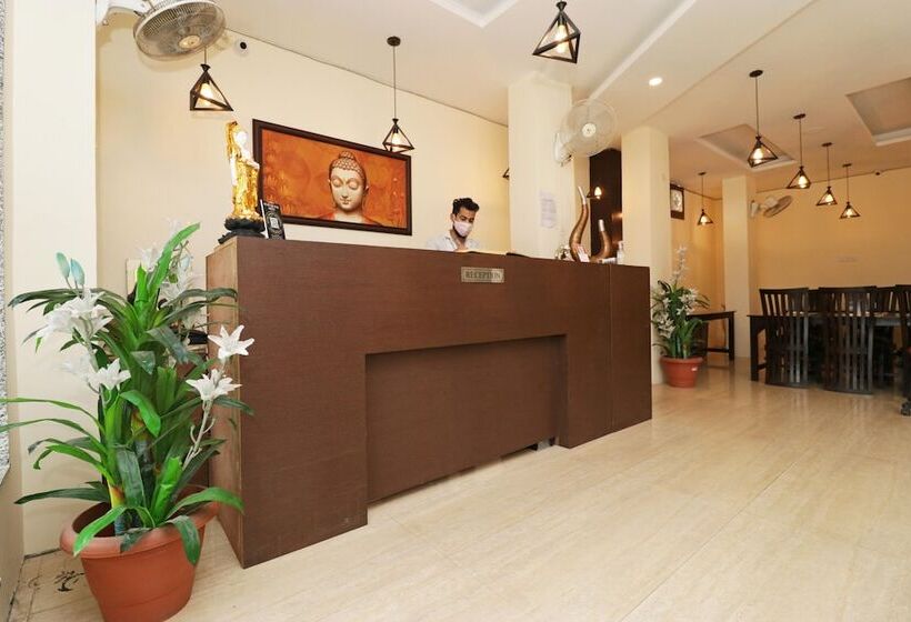 酒店 Super Townhouse Dharamshala Near Norbulingka Institute