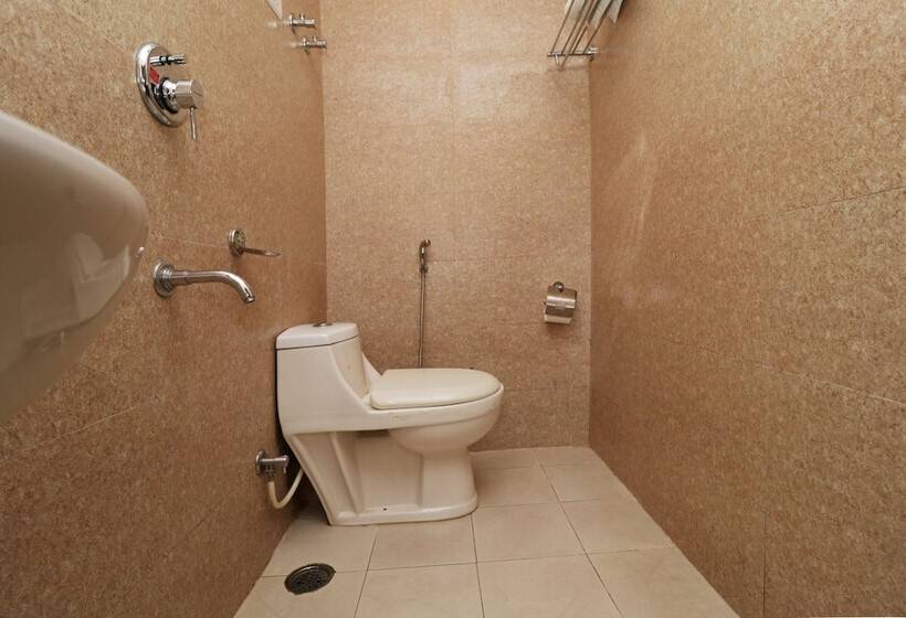 酒店 Super Townhouse Dharamshala Near Norbulingka Institute