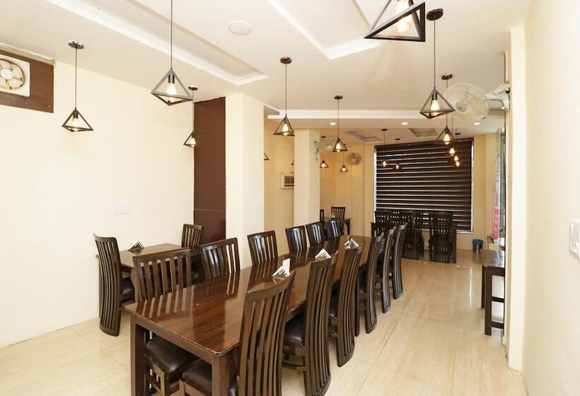 酒店 Super Townhouse Dharamshala Near Norbulingka Institute