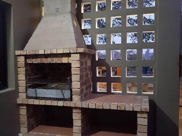 ホテル Ossanzaia Bilene Lodge