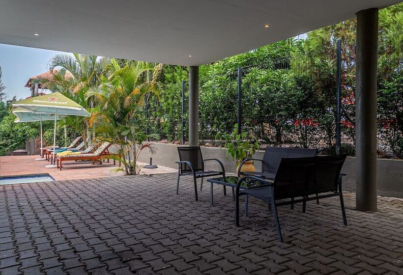 ホテル Ossanzaia Bilene Lodge