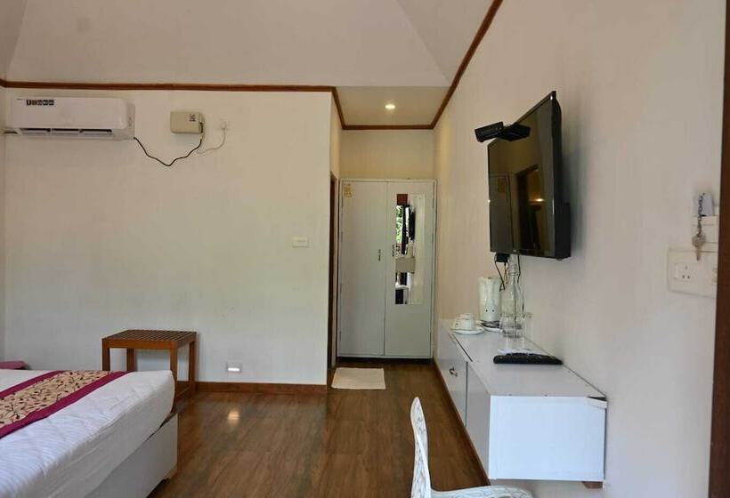 Отель Placid Garden Resort