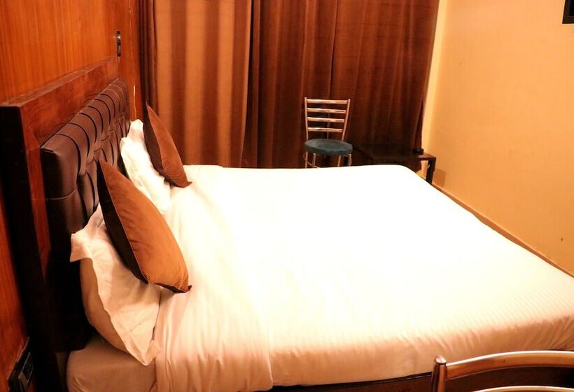 酒店 Rajat Residency