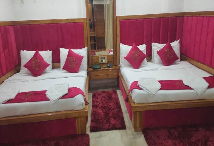 فندق Sahebs Castle Mcleodganj