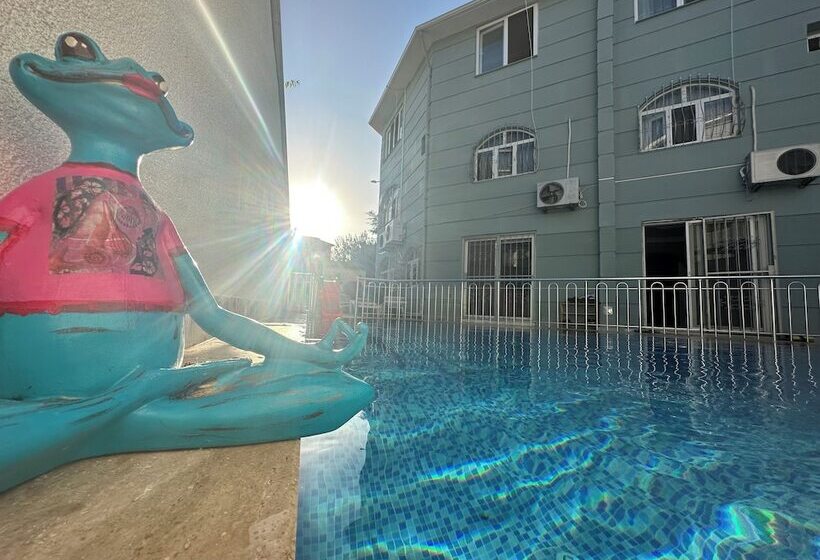 住宿加早餐  Art Pansiyon Belek