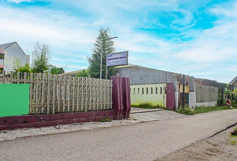 בית מלון כפרי Gajah Mada Indah By Oyo