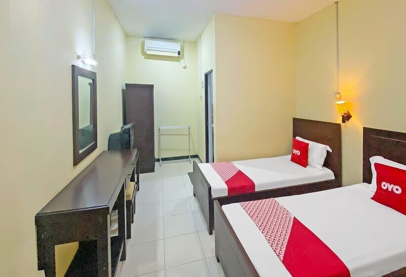 בית מלון כפרי Gajah Mada Indah By Oyo