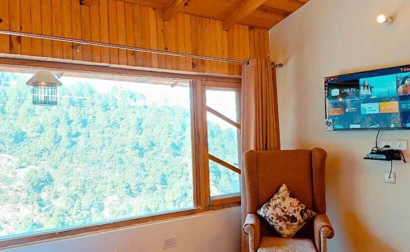 בית מלון כפרי The Parijat Retreat