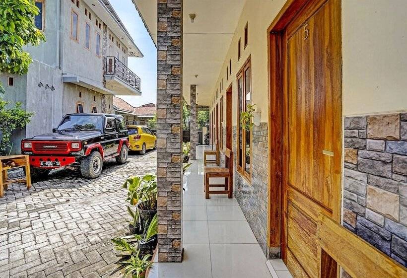 호텔 Spot On 91824 Rumah Kaloka Syariah