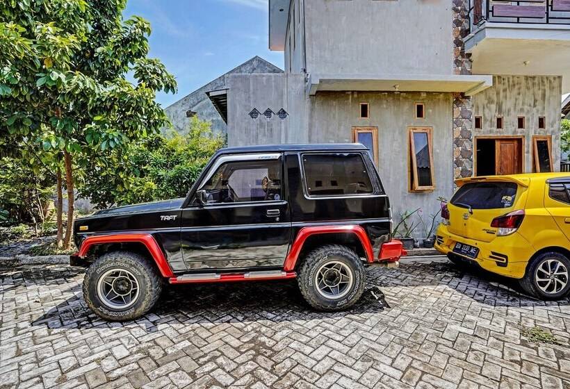 בית מלון כפרי Spot On 91824 Rumah Kaloka Syariah