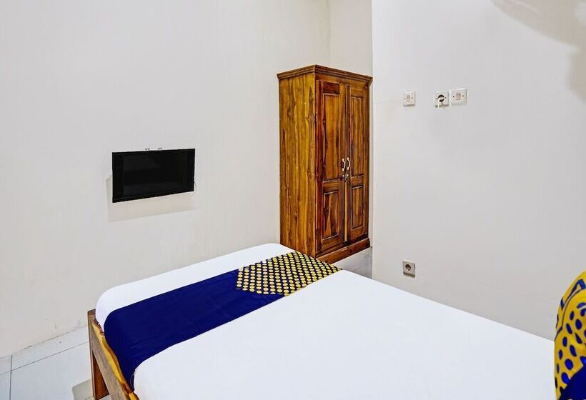 בית מלון כפרי Spot On 91824 Rumah Kaloka Syariah