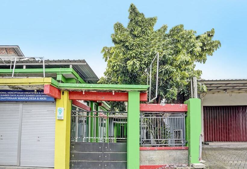 בית מלון כפרי Spot On 92086 Fun Guesthouse