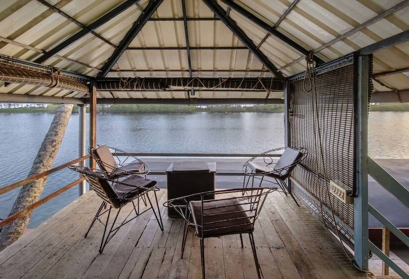 호텔 Treebo Majestic Retreat